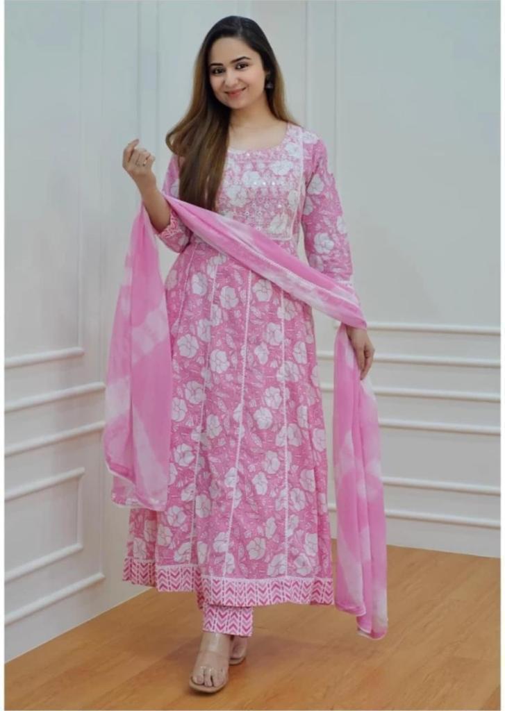 Printed Kurti With Dupatta And Pant Set